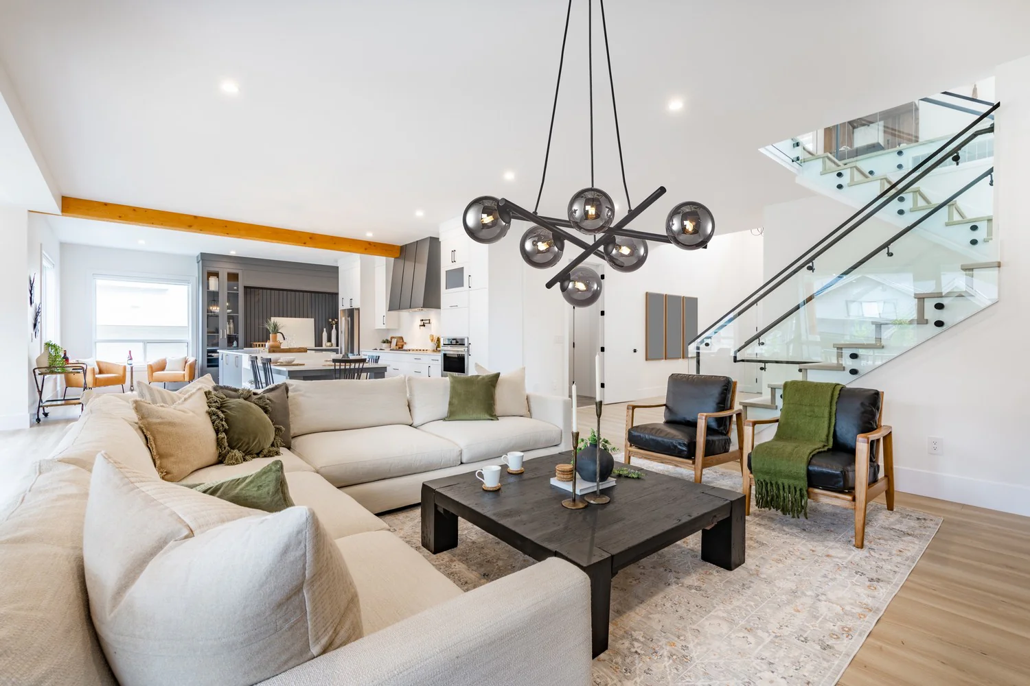 Modena Chandelier - Image 4