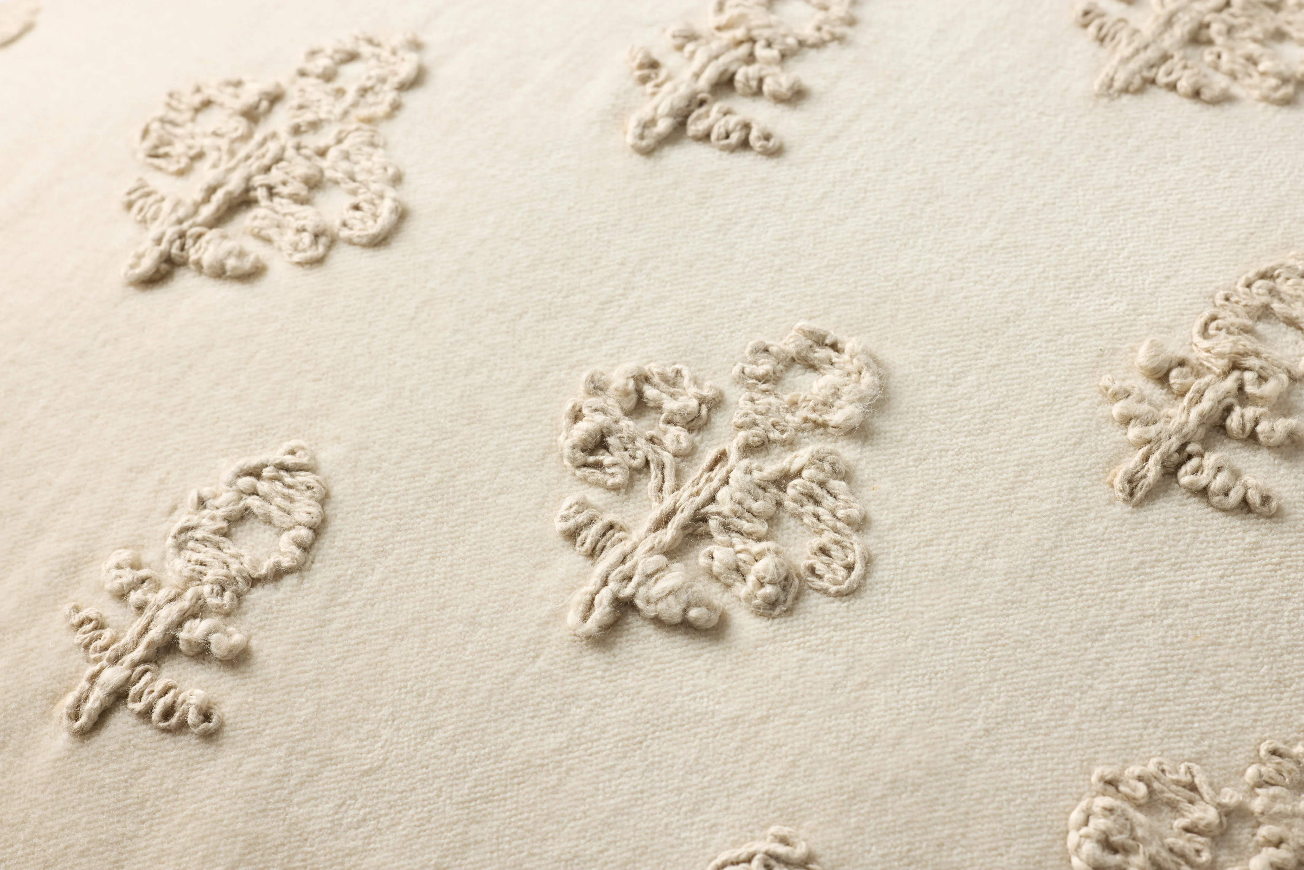 Darla Ivory Pillow (PCJ0025) - Image 4