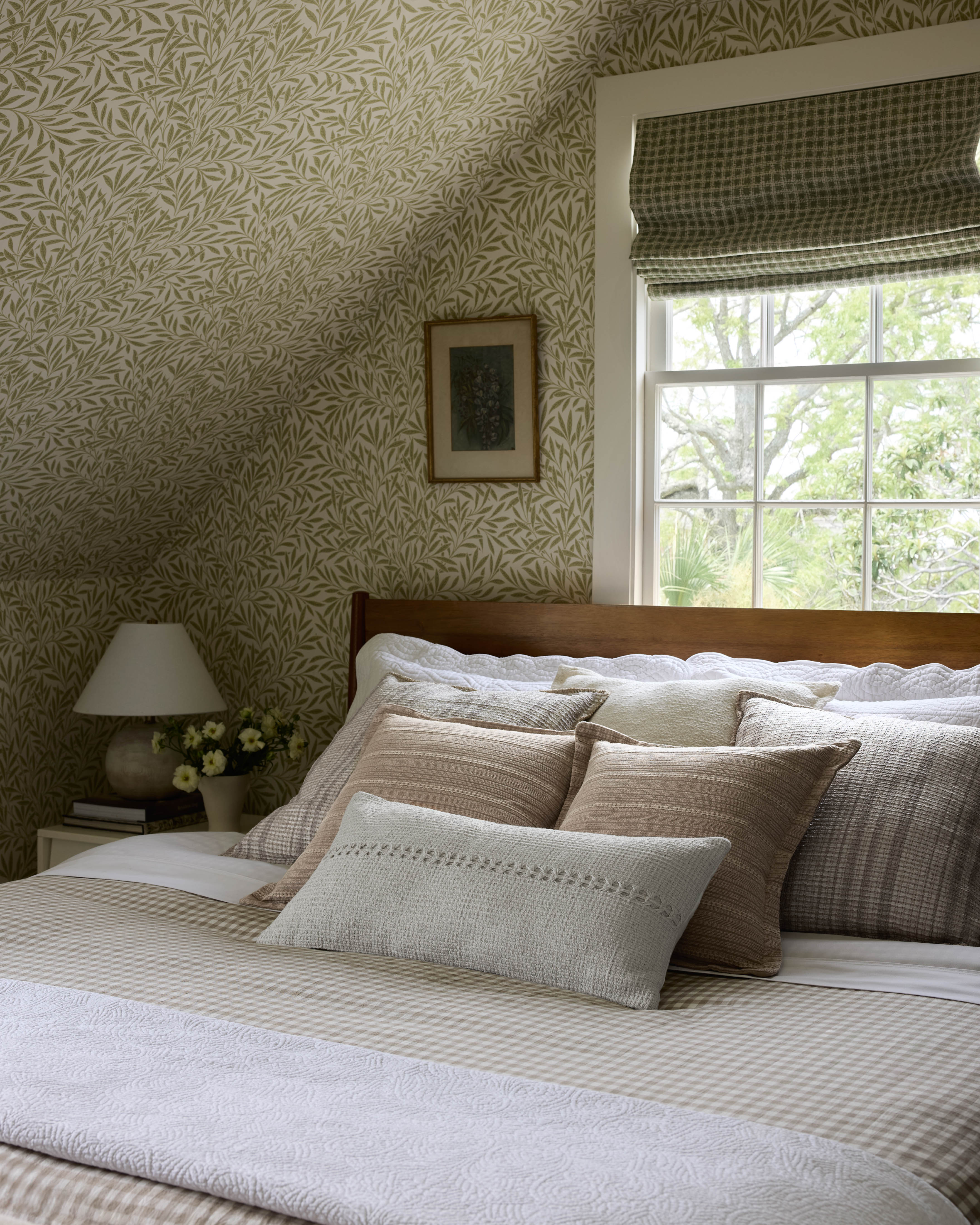 Harvey White Pillow (PCJ0018) - Image 7