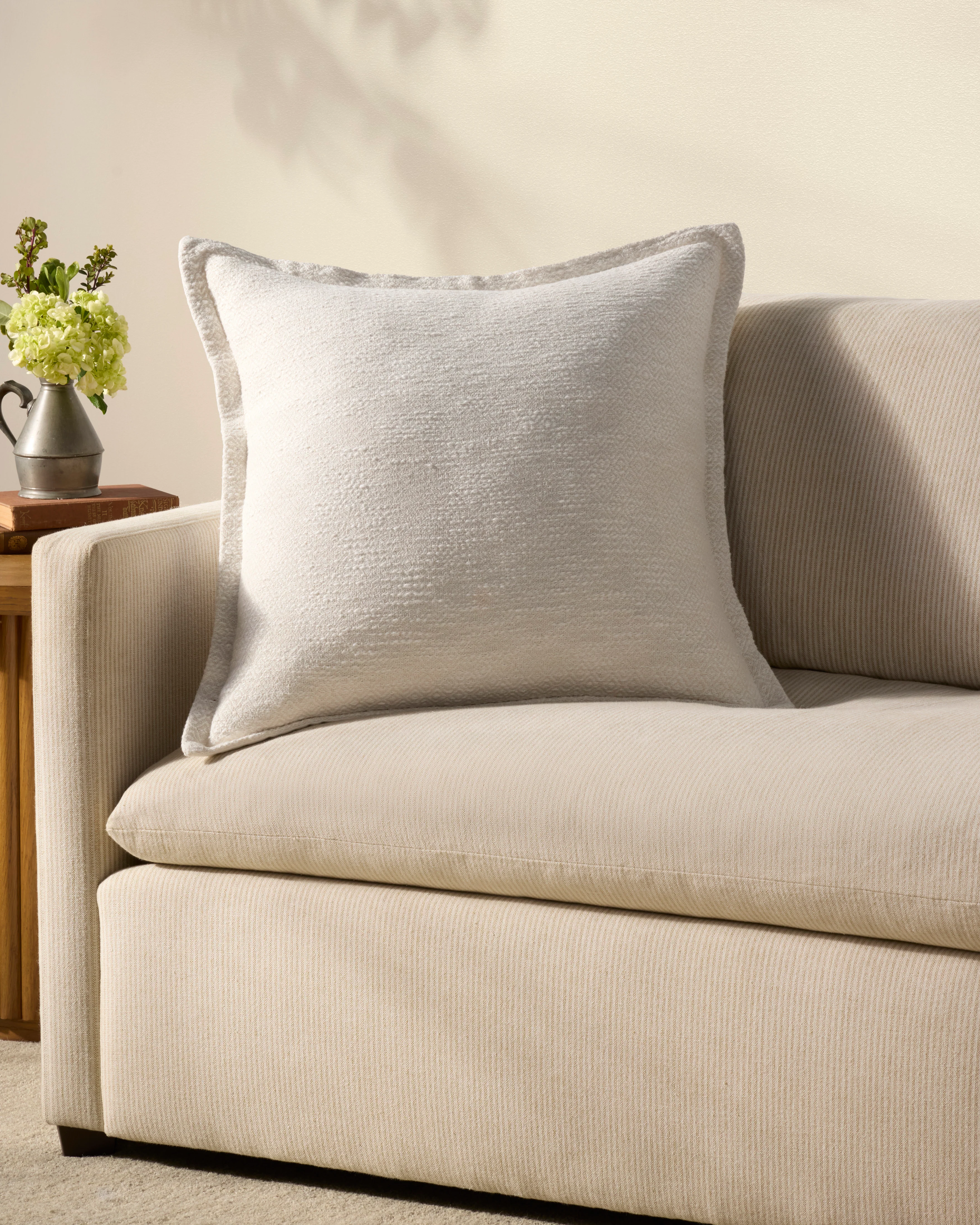 Morris White Pillow (PCJ0022) - Image 6