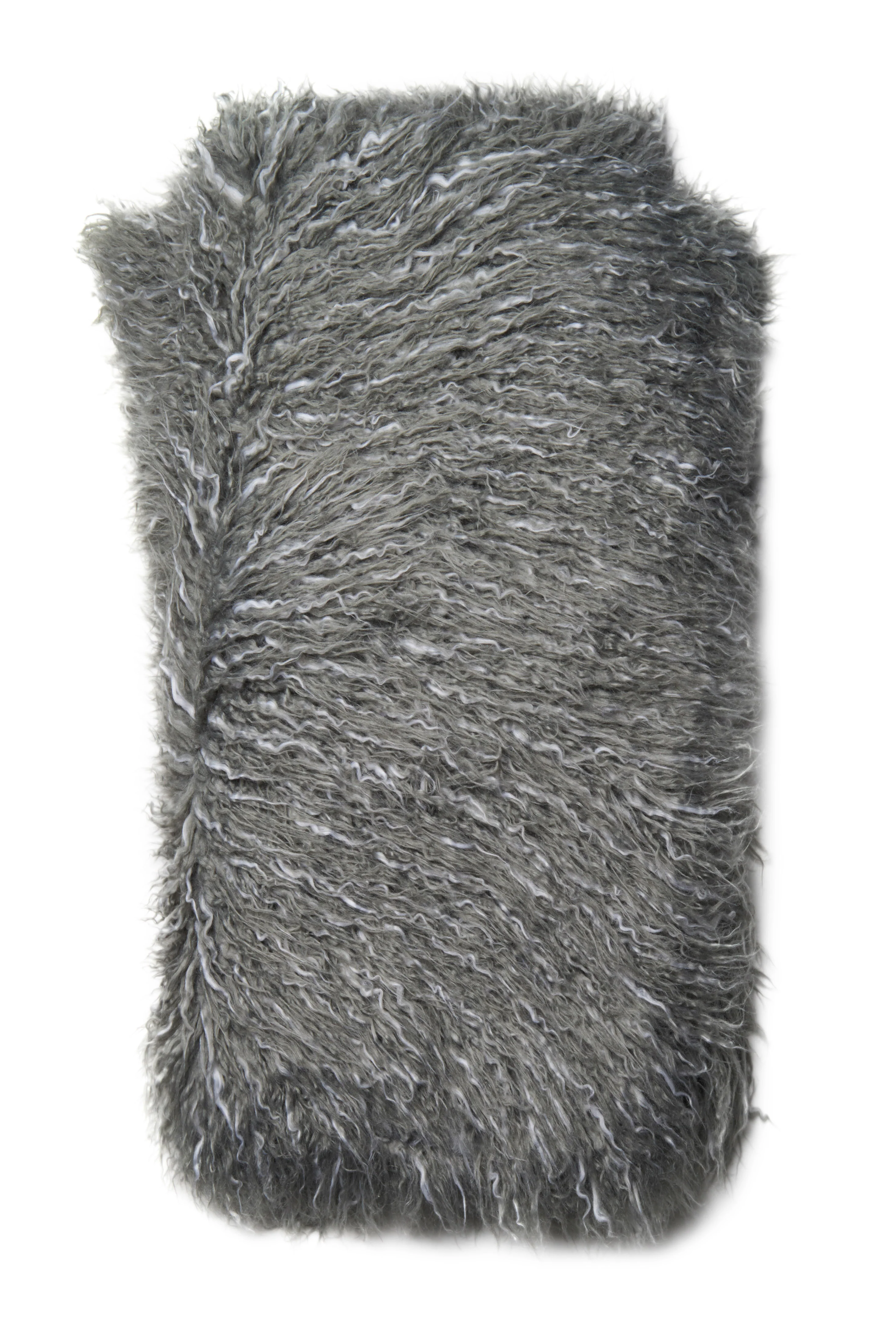 Pete Grey Throw (T0032)