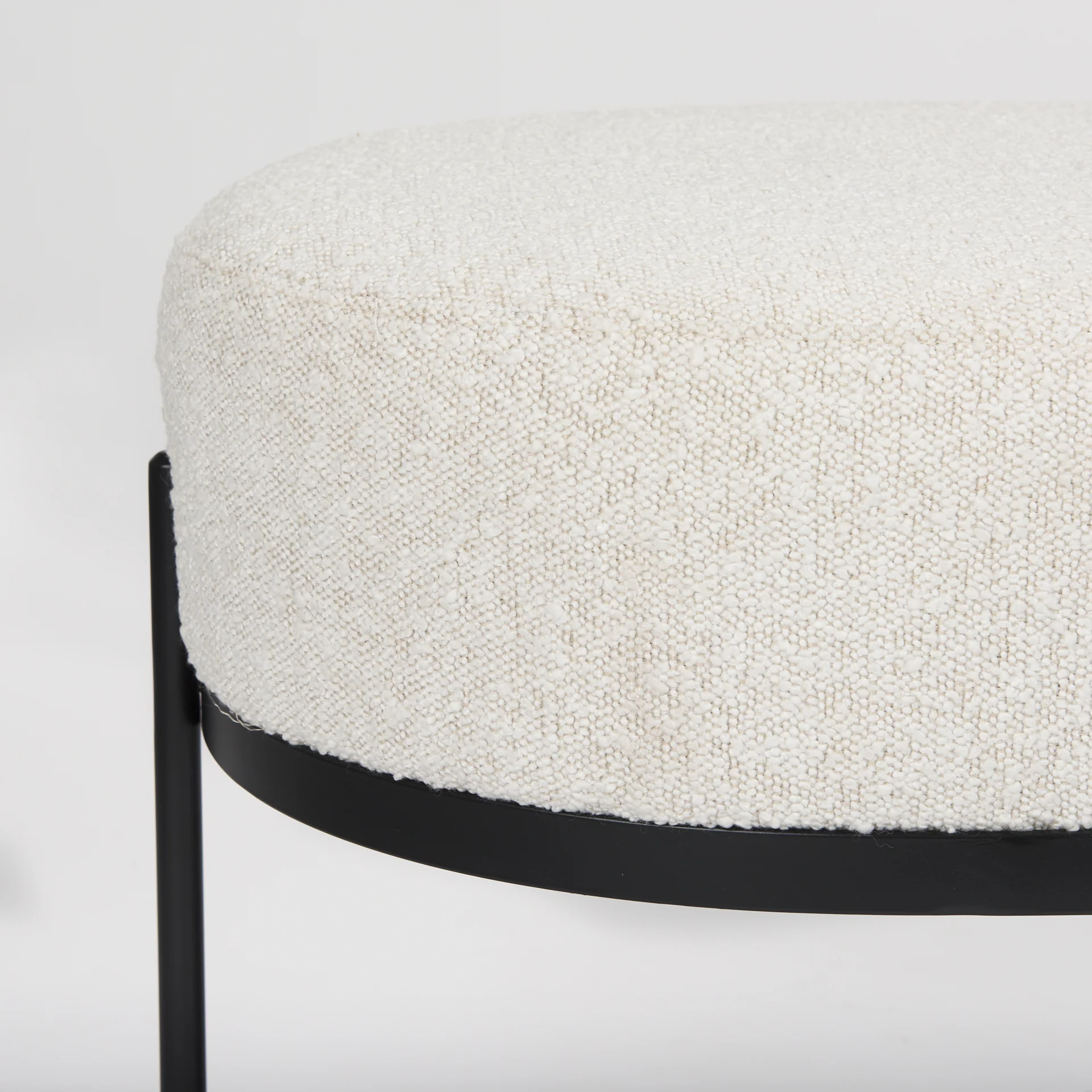 Amelia Bench - Image 8