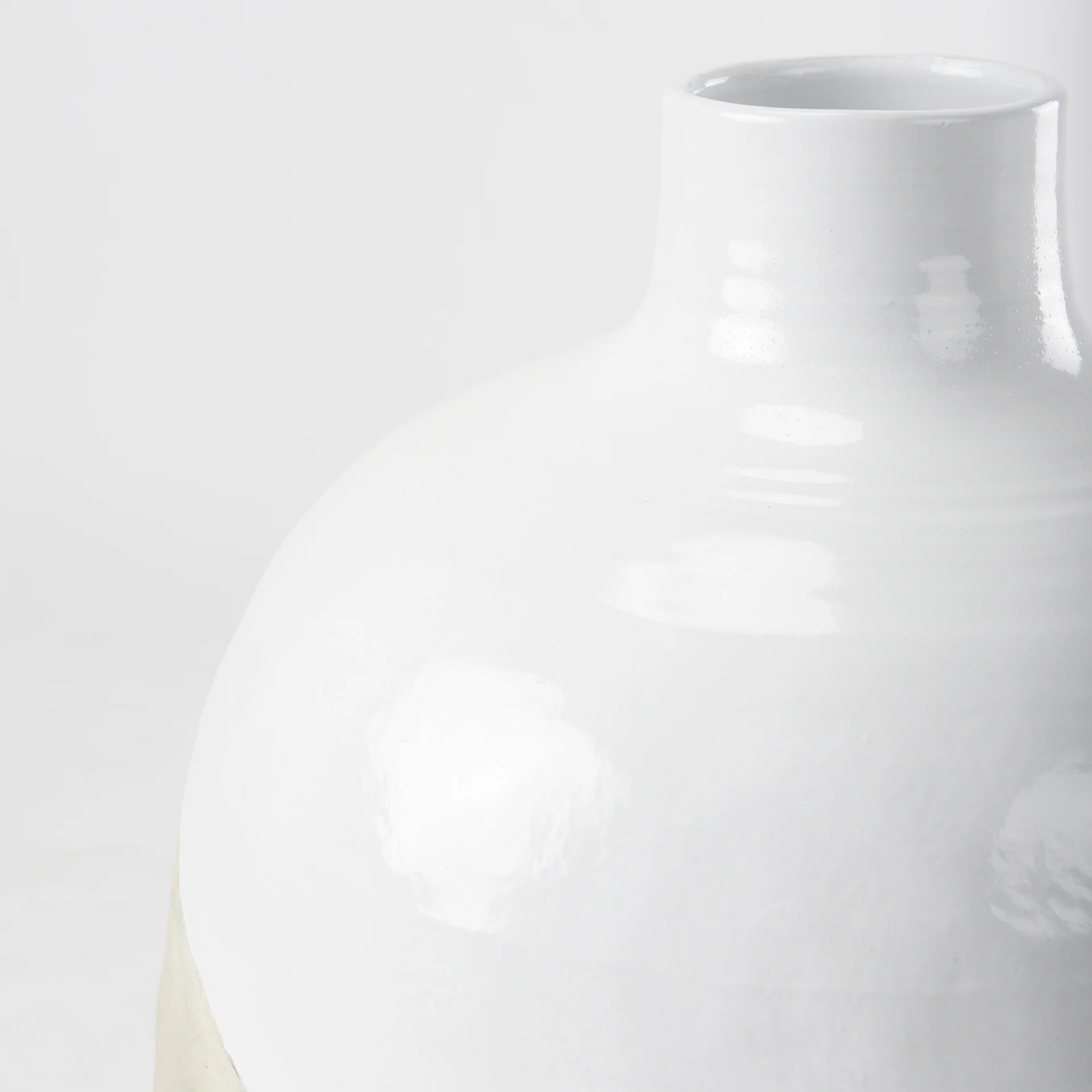 Amos Floor Vase - Image 7