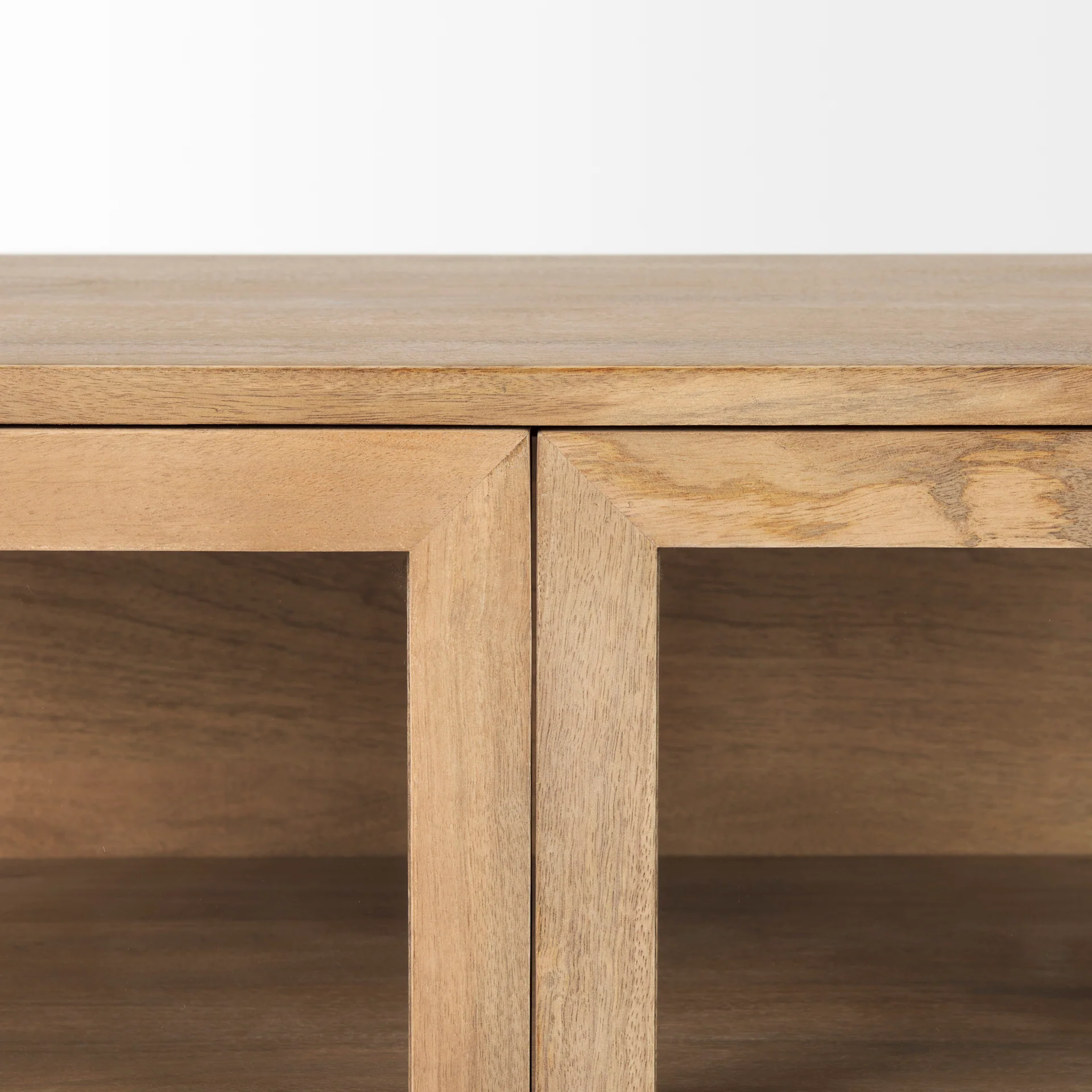 Arelius Accent Cabinet - Image 24