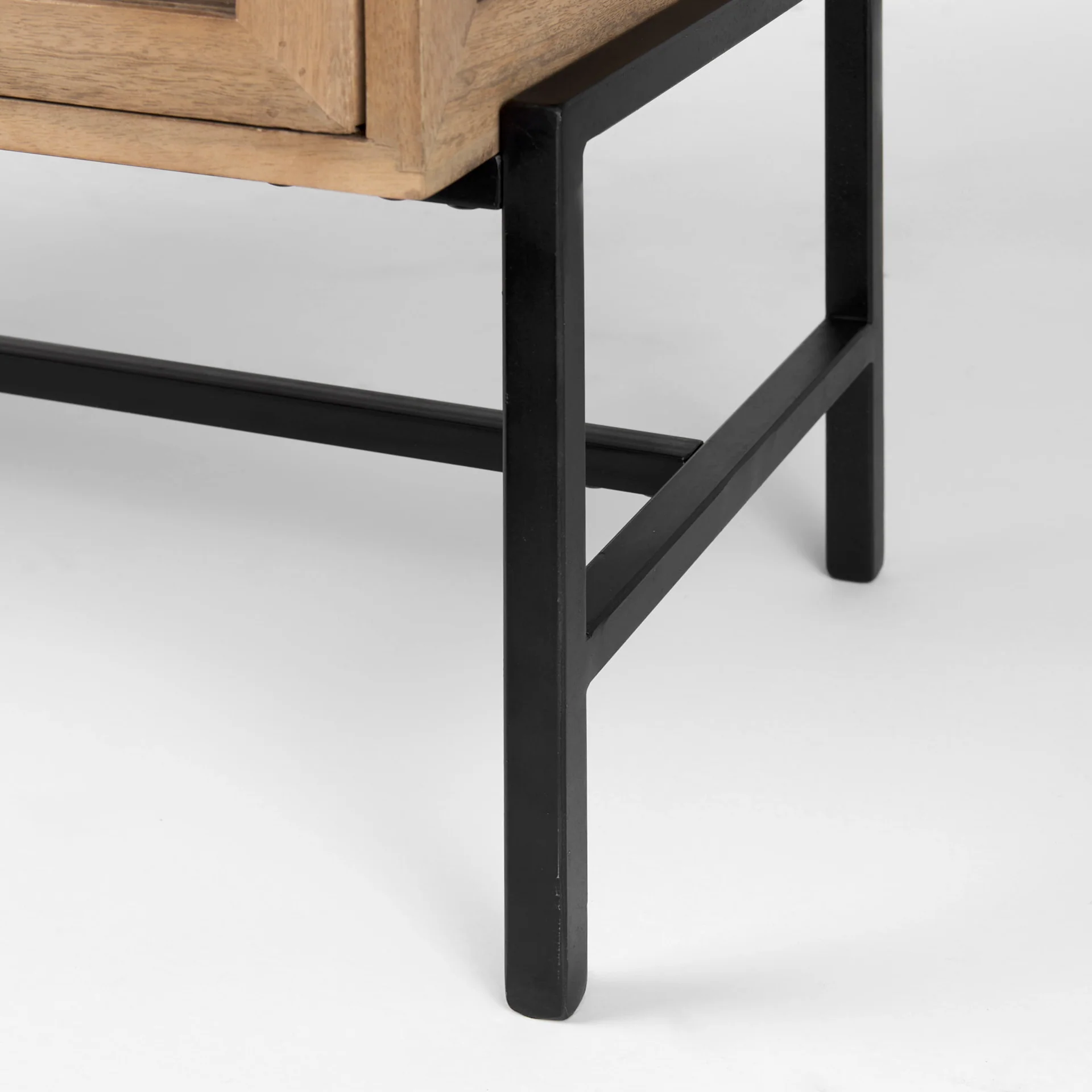 Arelius Accent Cabinet - Image 27