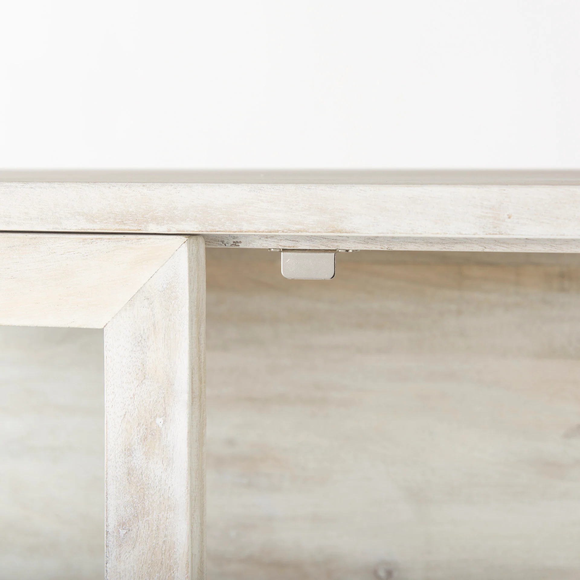 Arelius Cabinet - Image 45