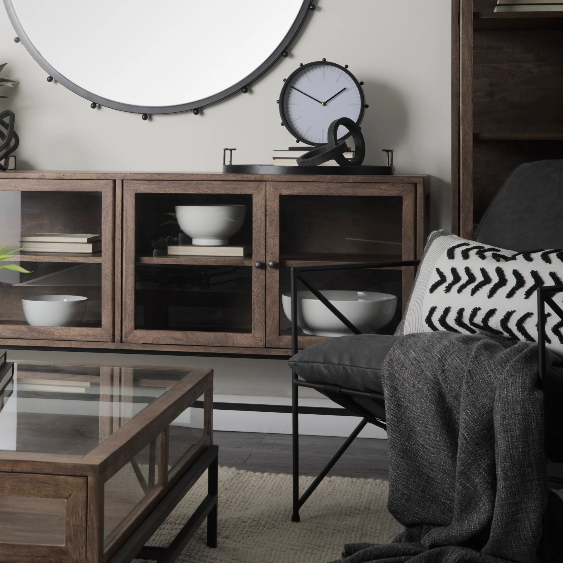 Arelius Sideboard - Image 24
