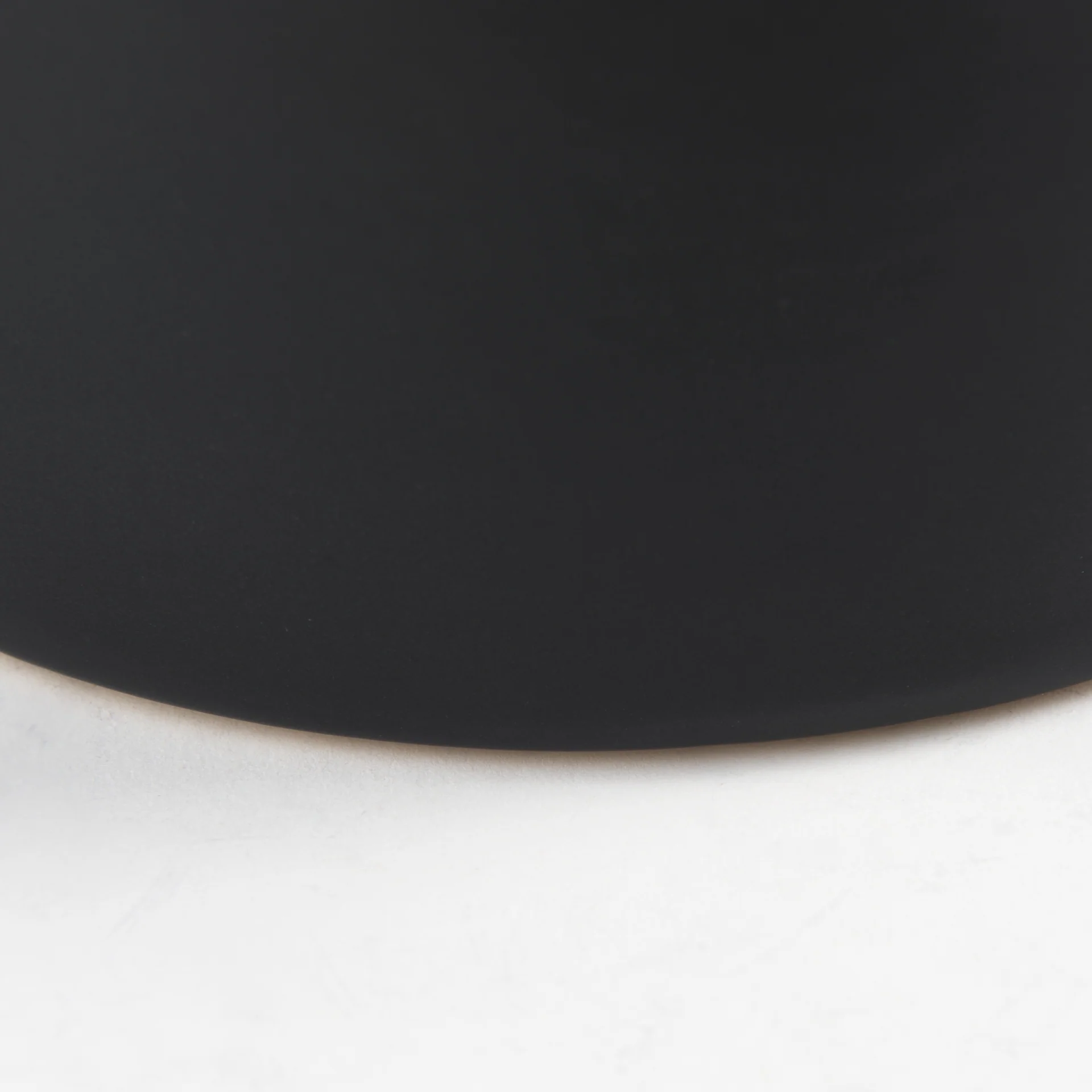Burton White/Black Jug Vase - Image 25