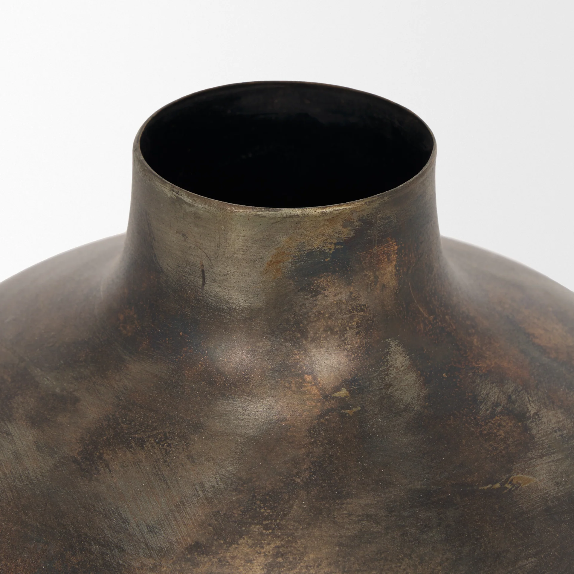 Daya Vase - Image 13