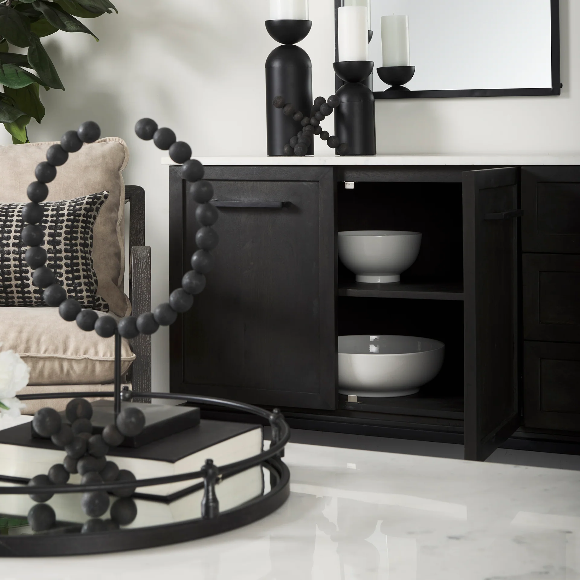 Divina Sideboard - Image 4