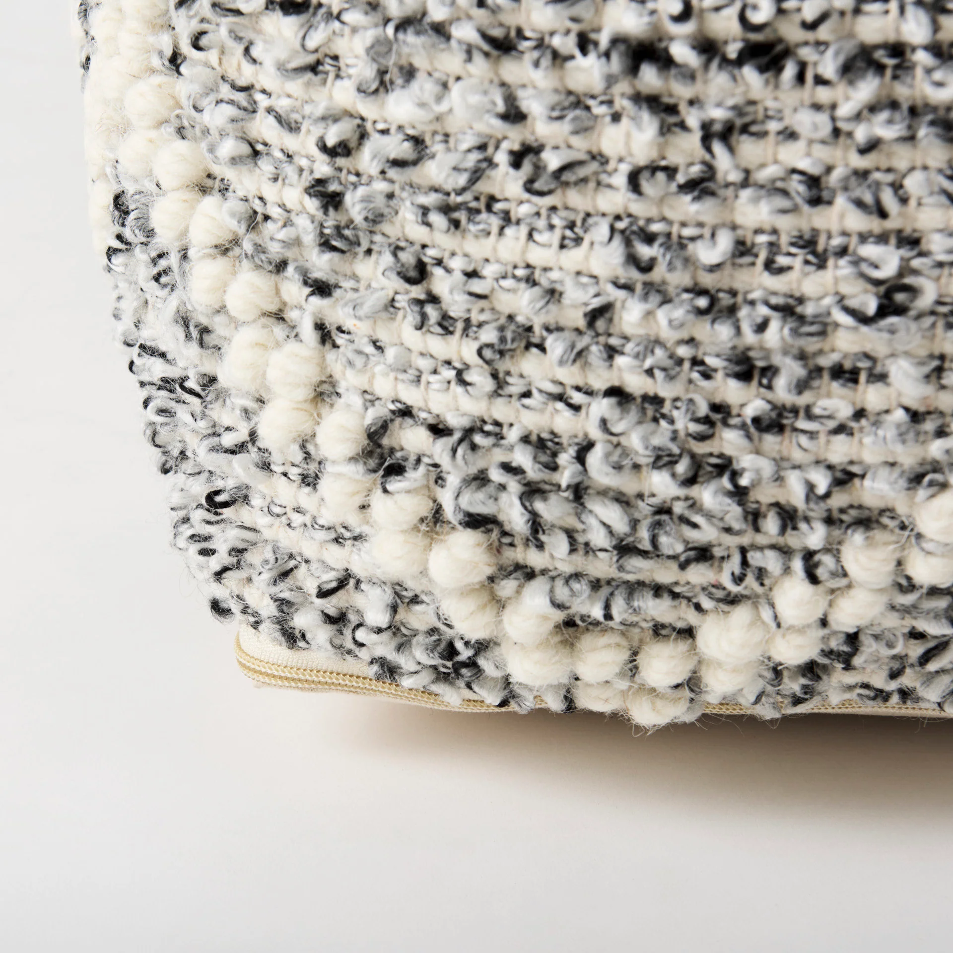 Ekiya Pouf - Image 10