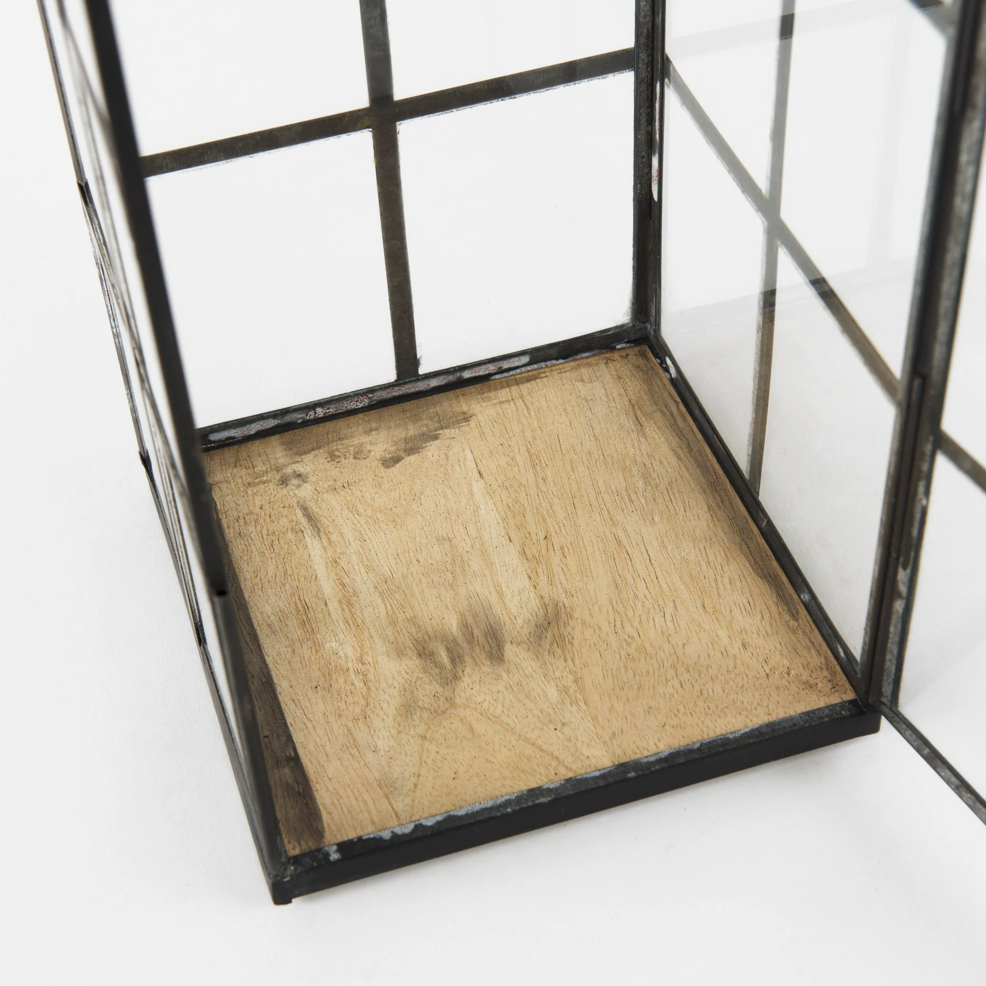 Gamfield Lantern - Image 25