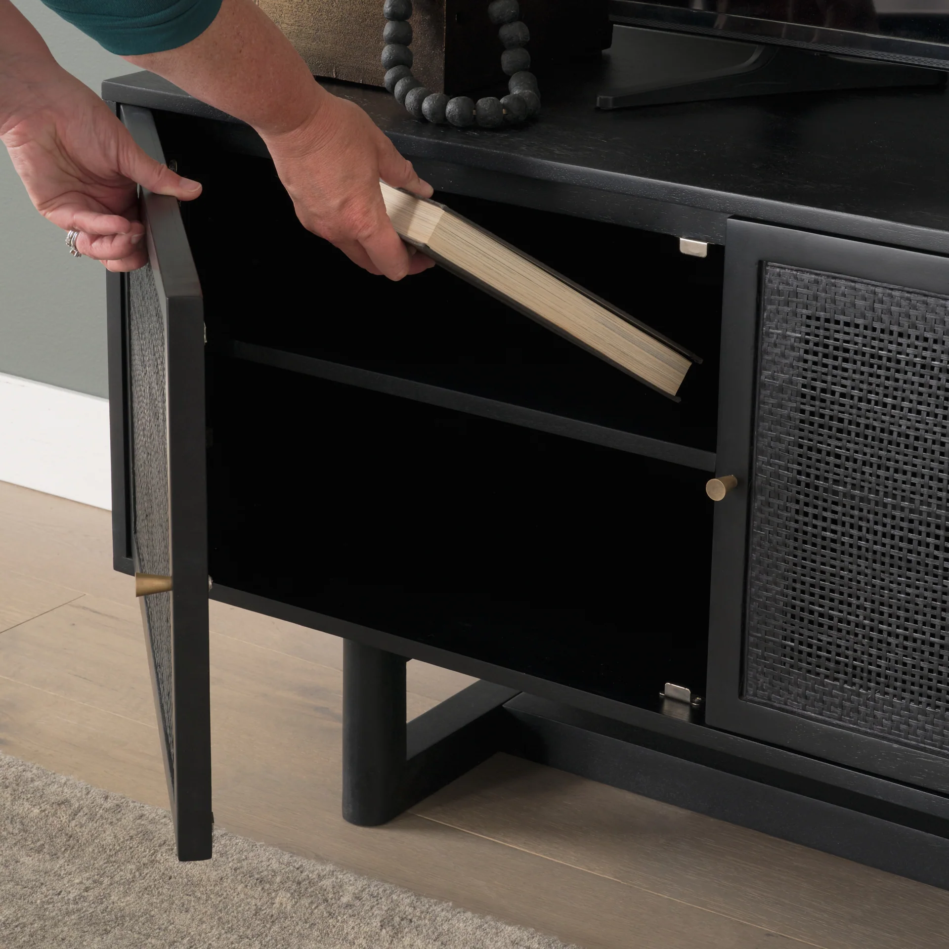 Grier Media Console - Image 28