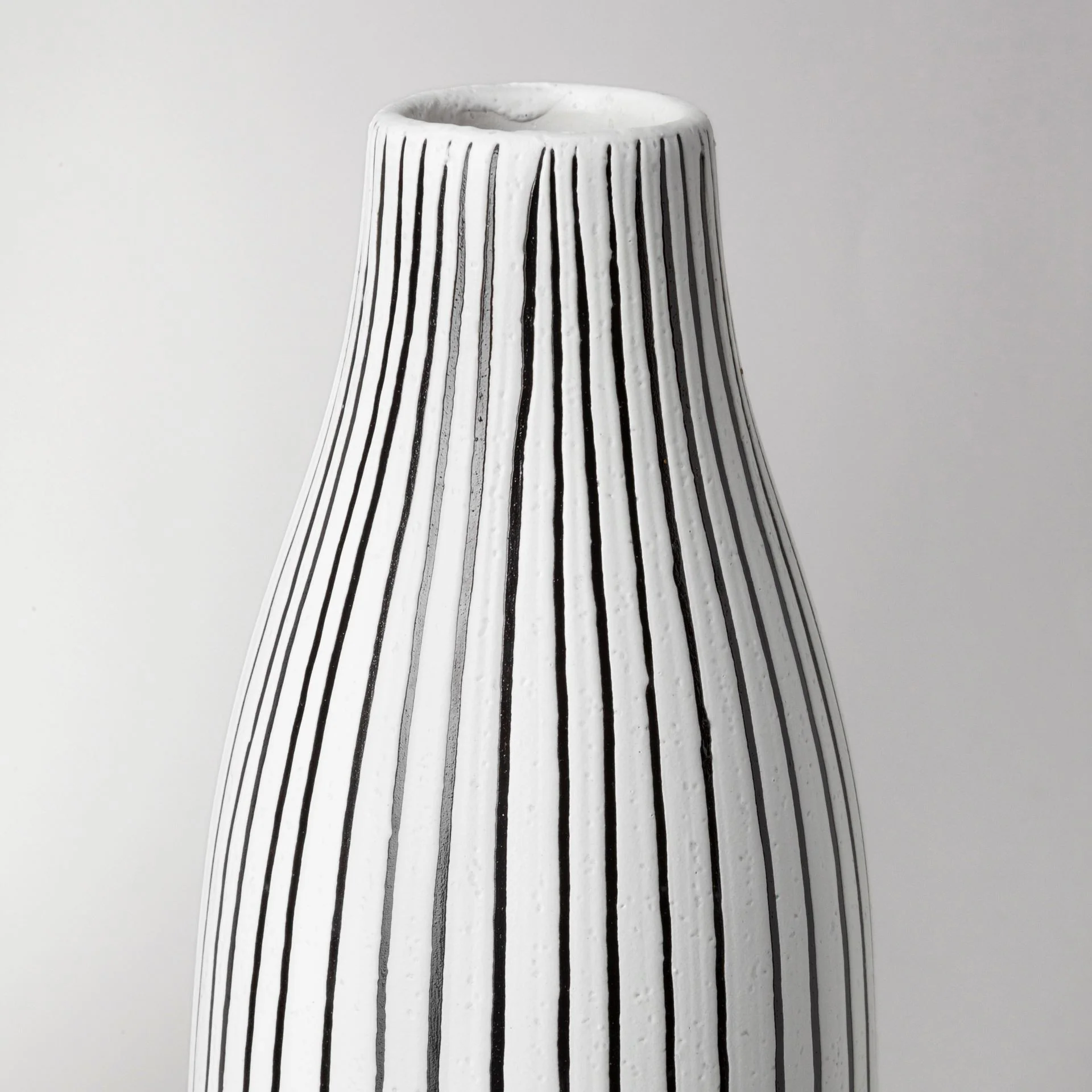 Kira Vase - Image 6