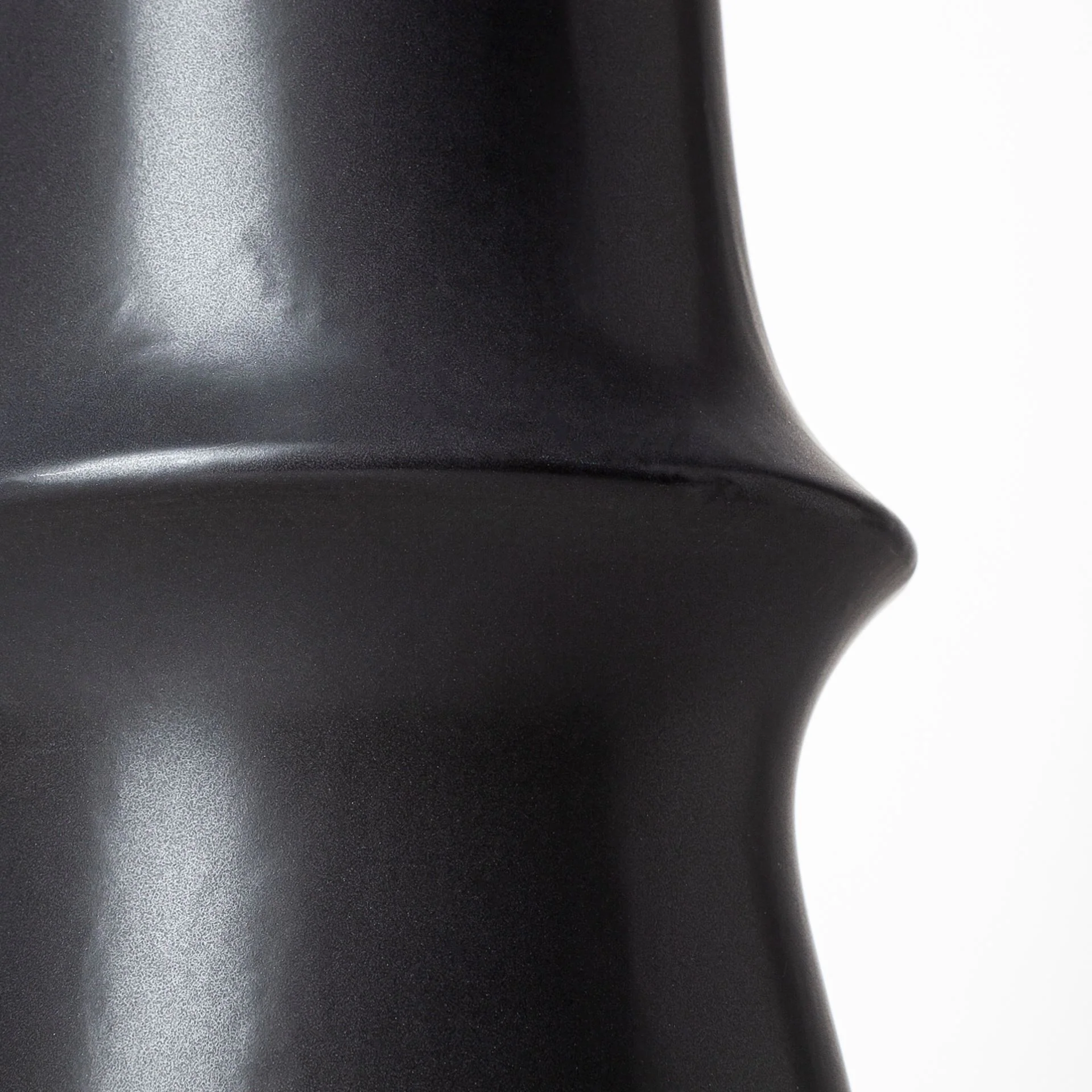 Laforge Black Vase - Image 27