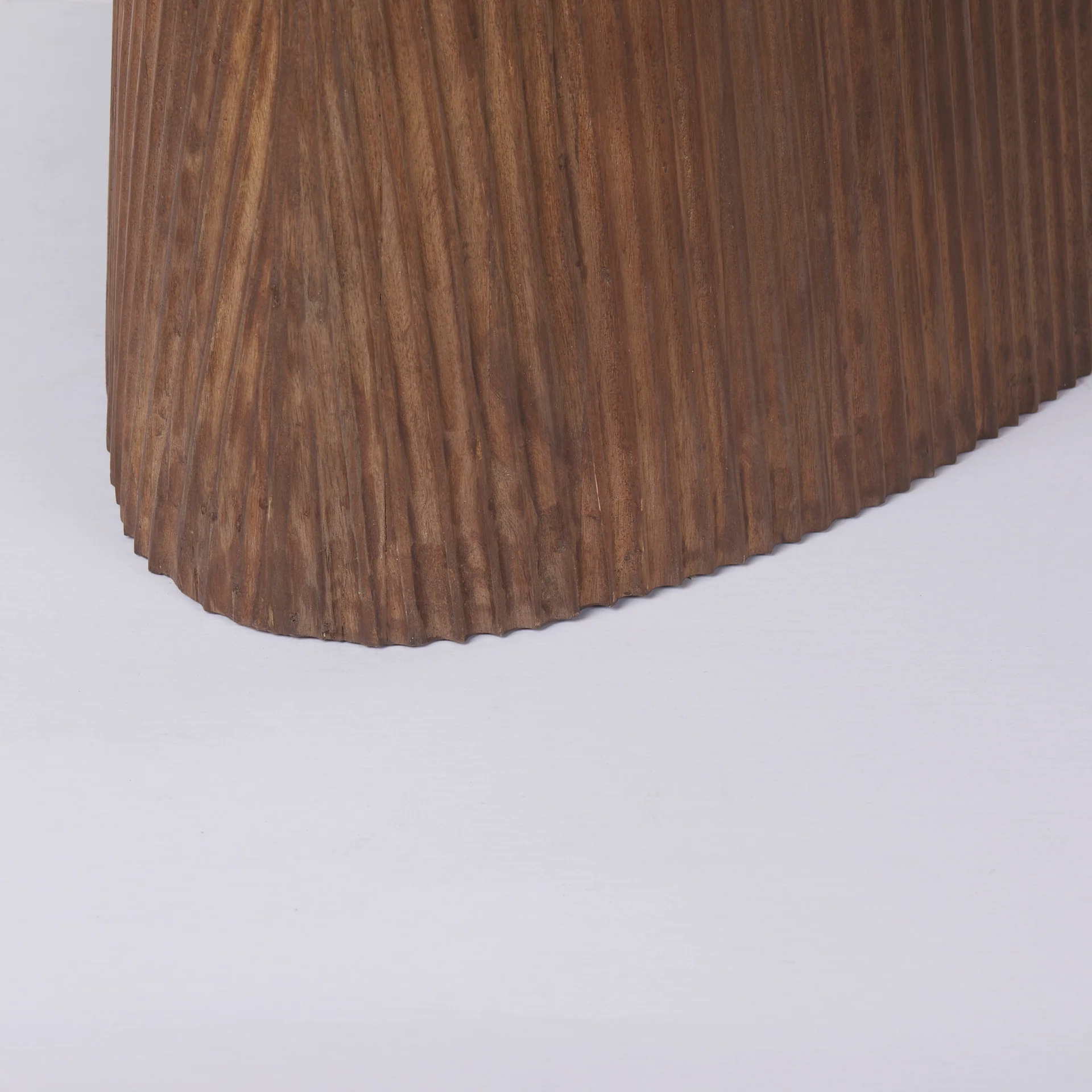 Lance Dining Table - Image 9