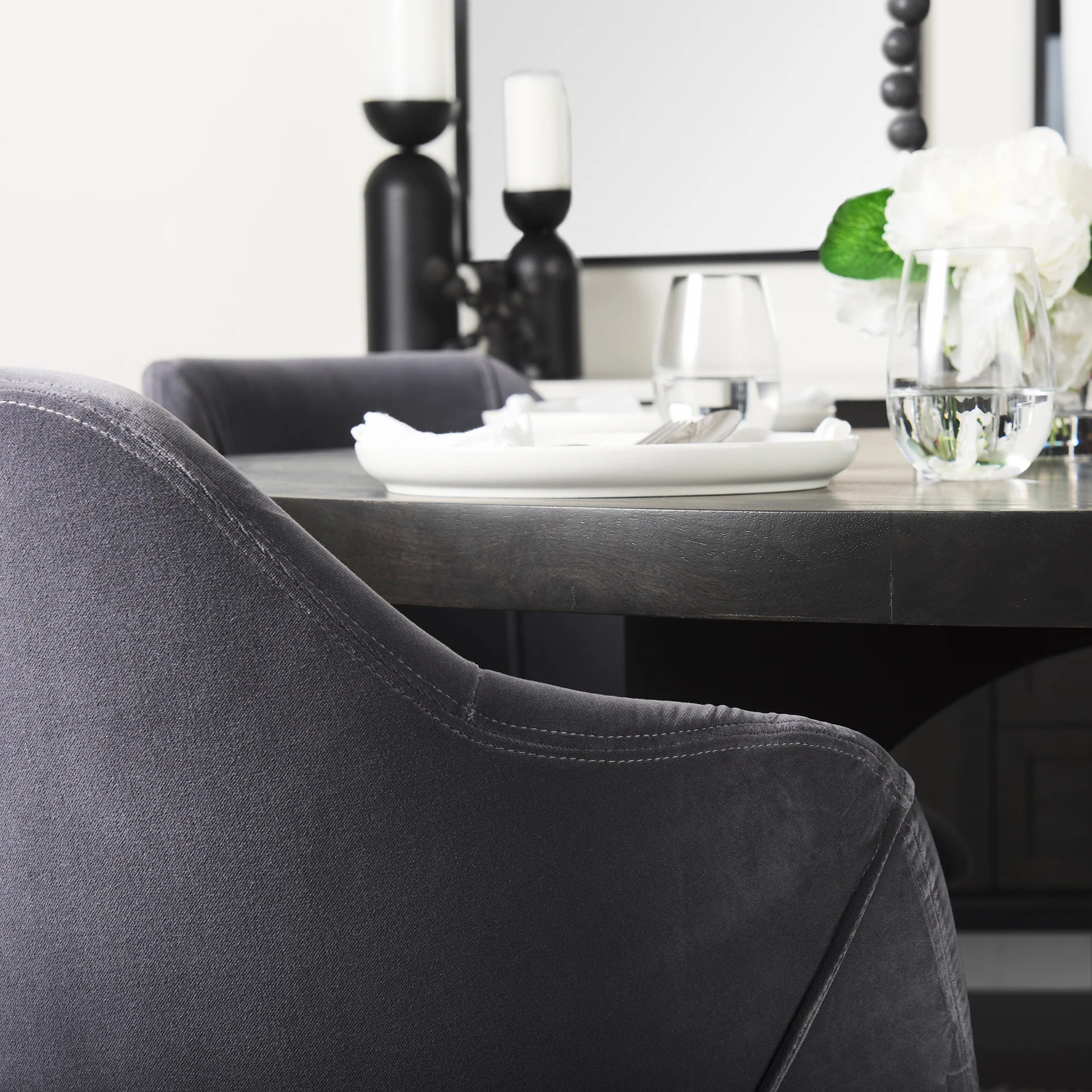 Liesl Dining Table - Image 15