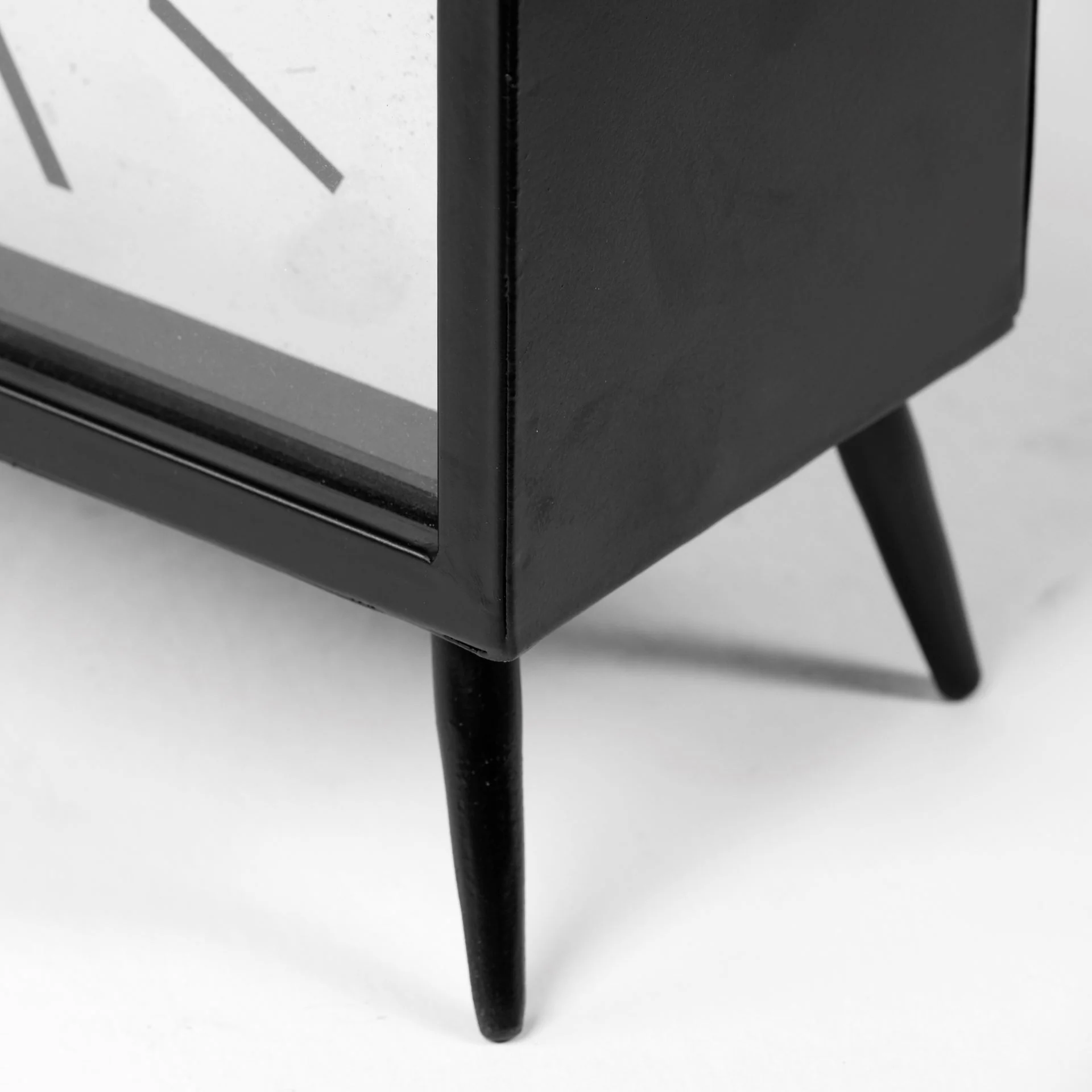 Lita Table Clock - Image 10