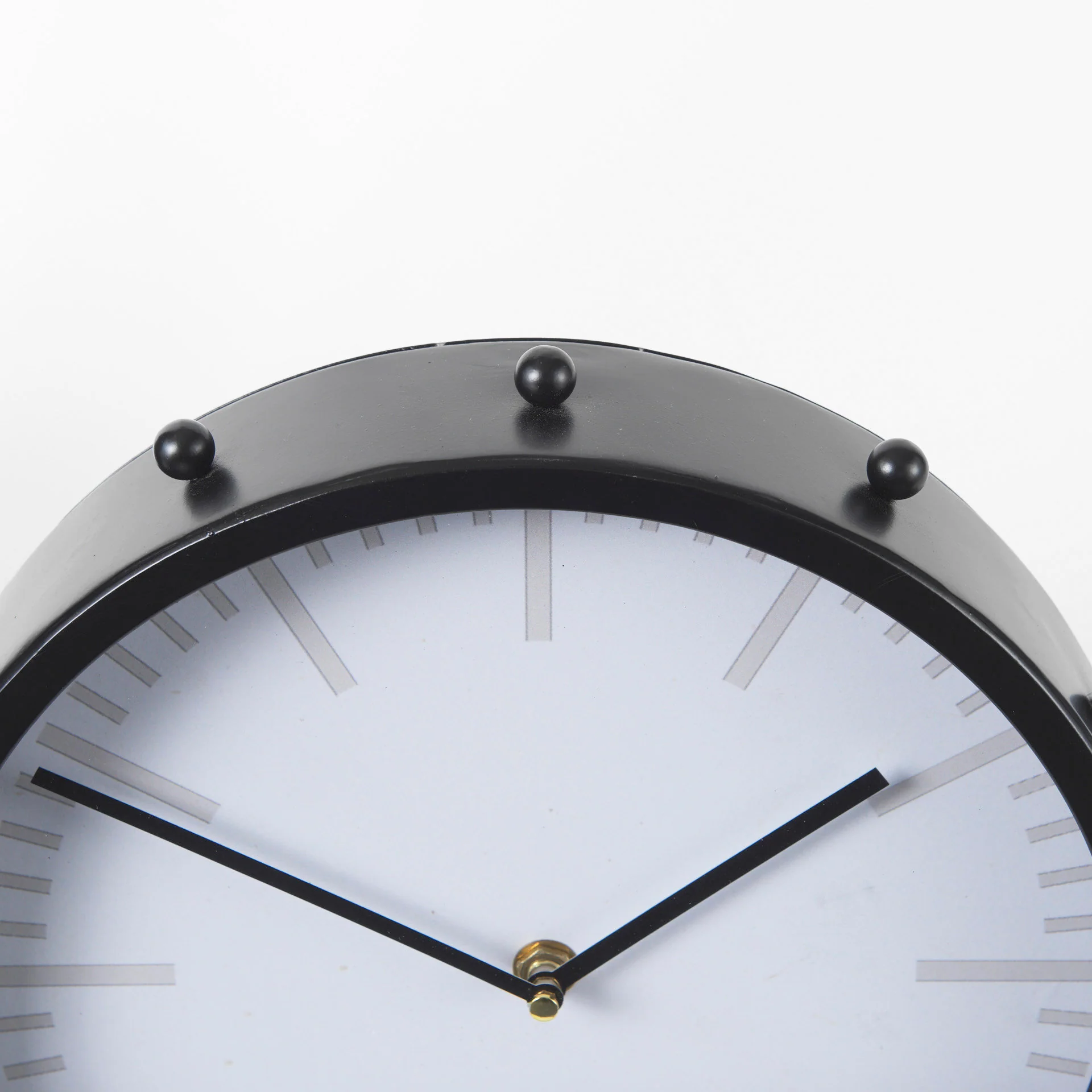 Marian Round Table Clock - Image 10