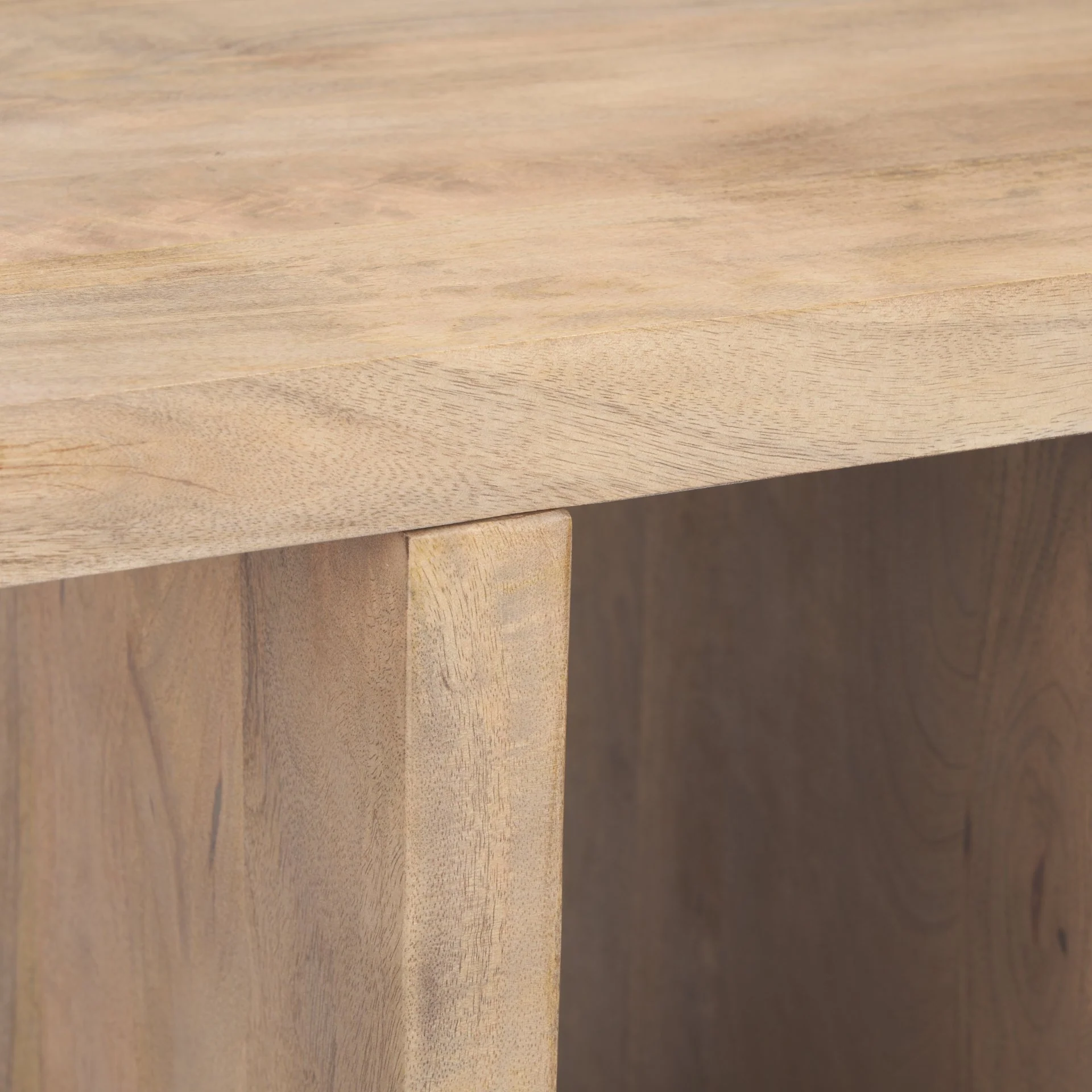 Nohr Accent Table - Image 17