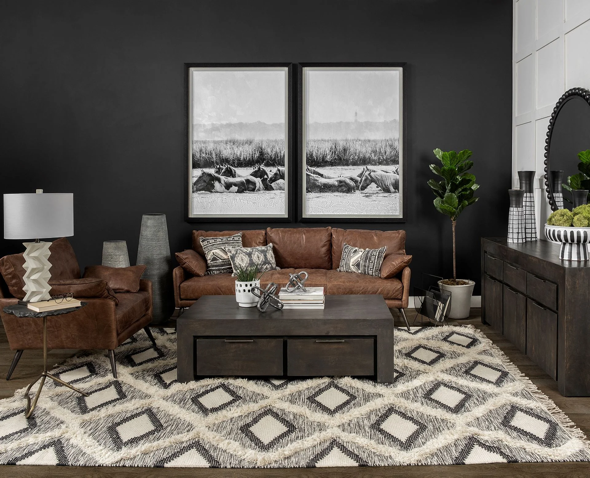 Pinera Accent Table - Image 3