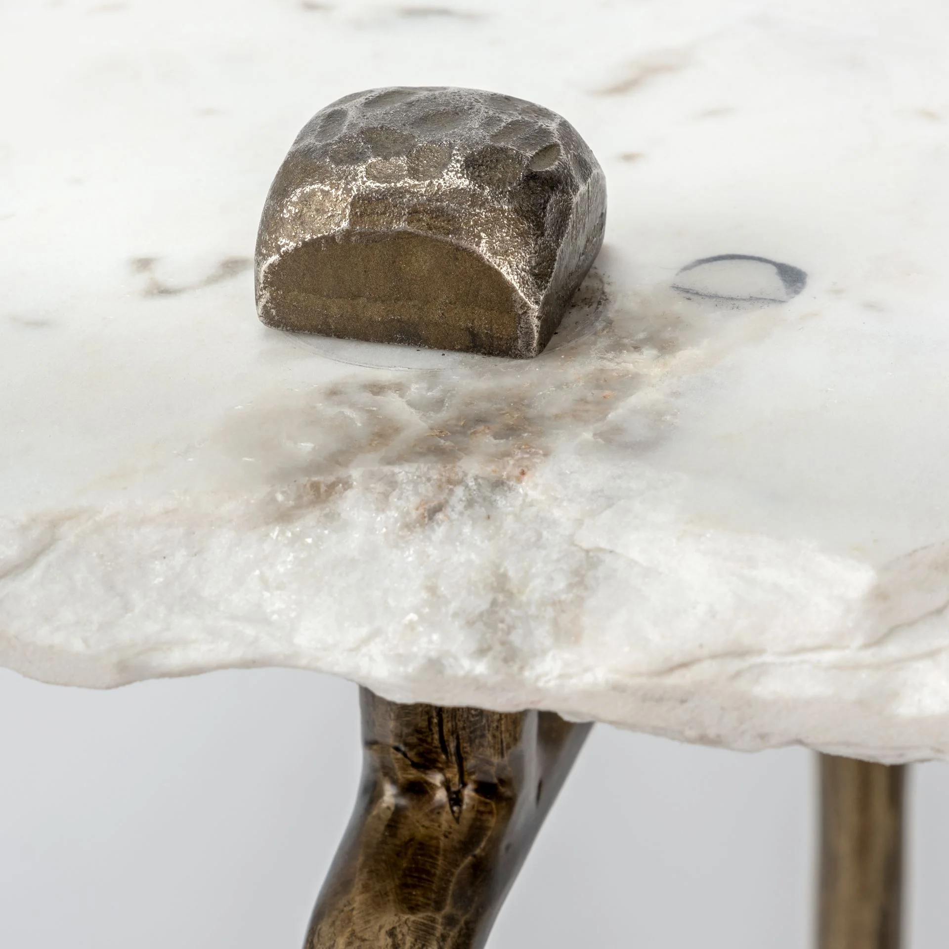 Pinera Console Table - Image 5