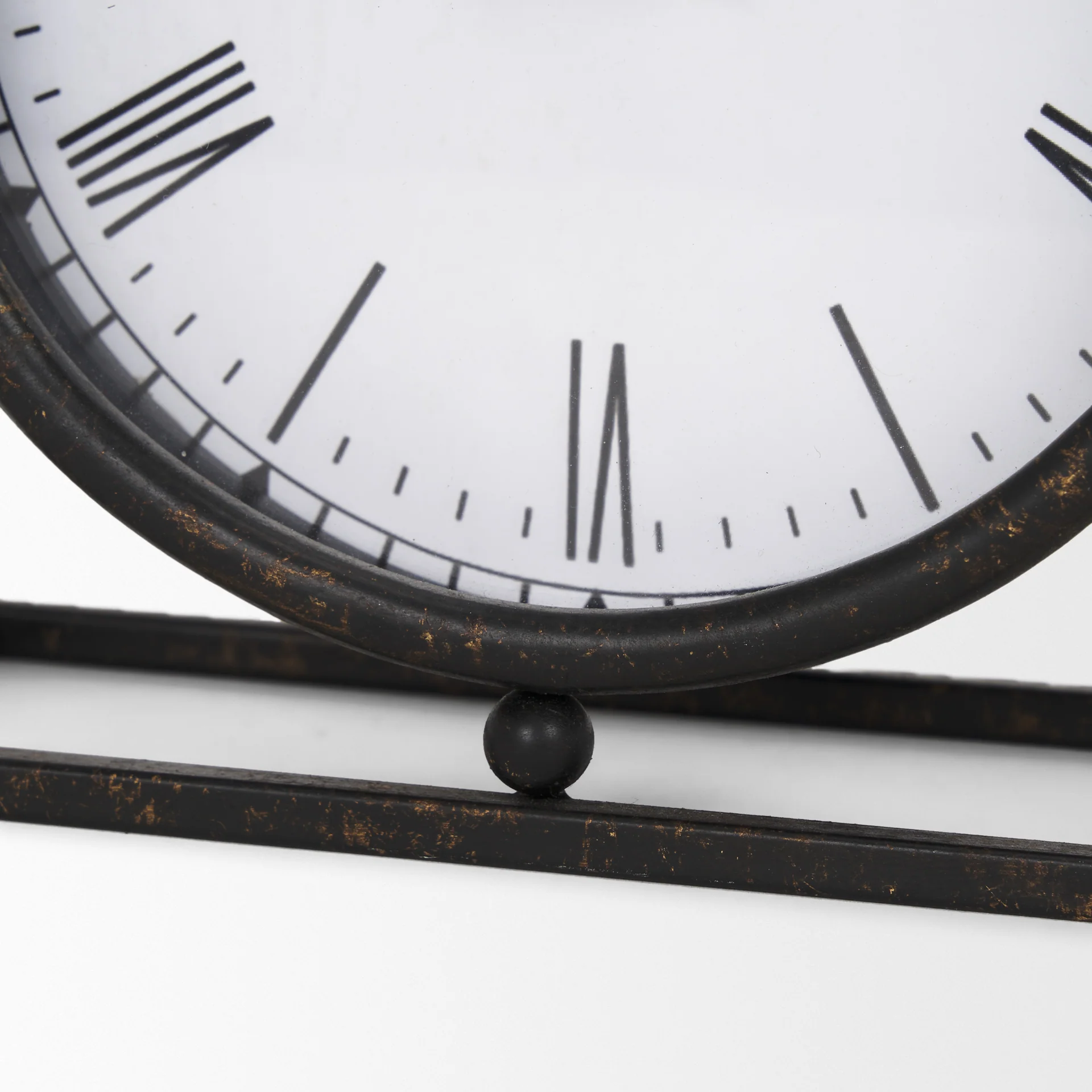 Raisa Table Clock - Image 10