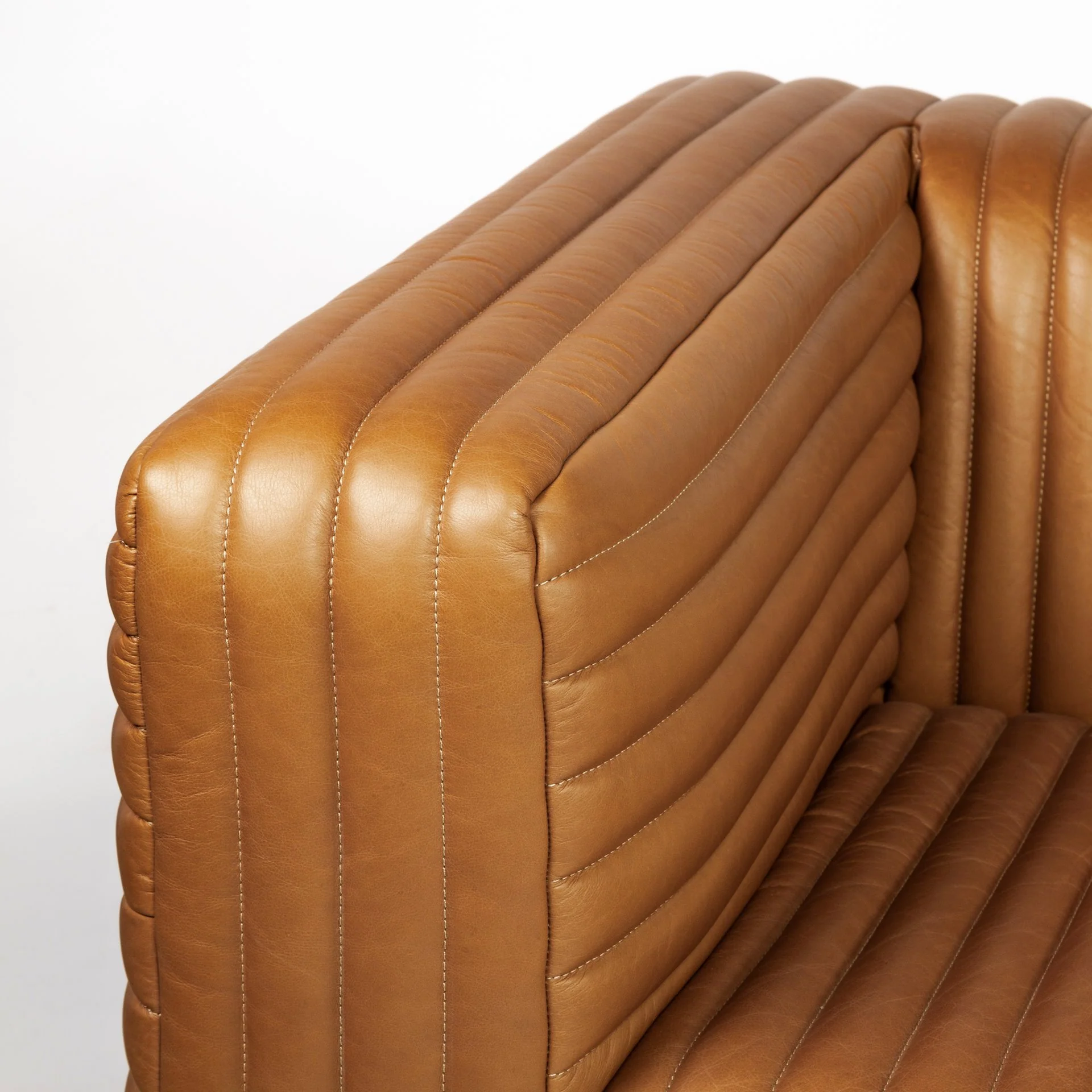 Ricciardo Leather Sofa - Image 8
