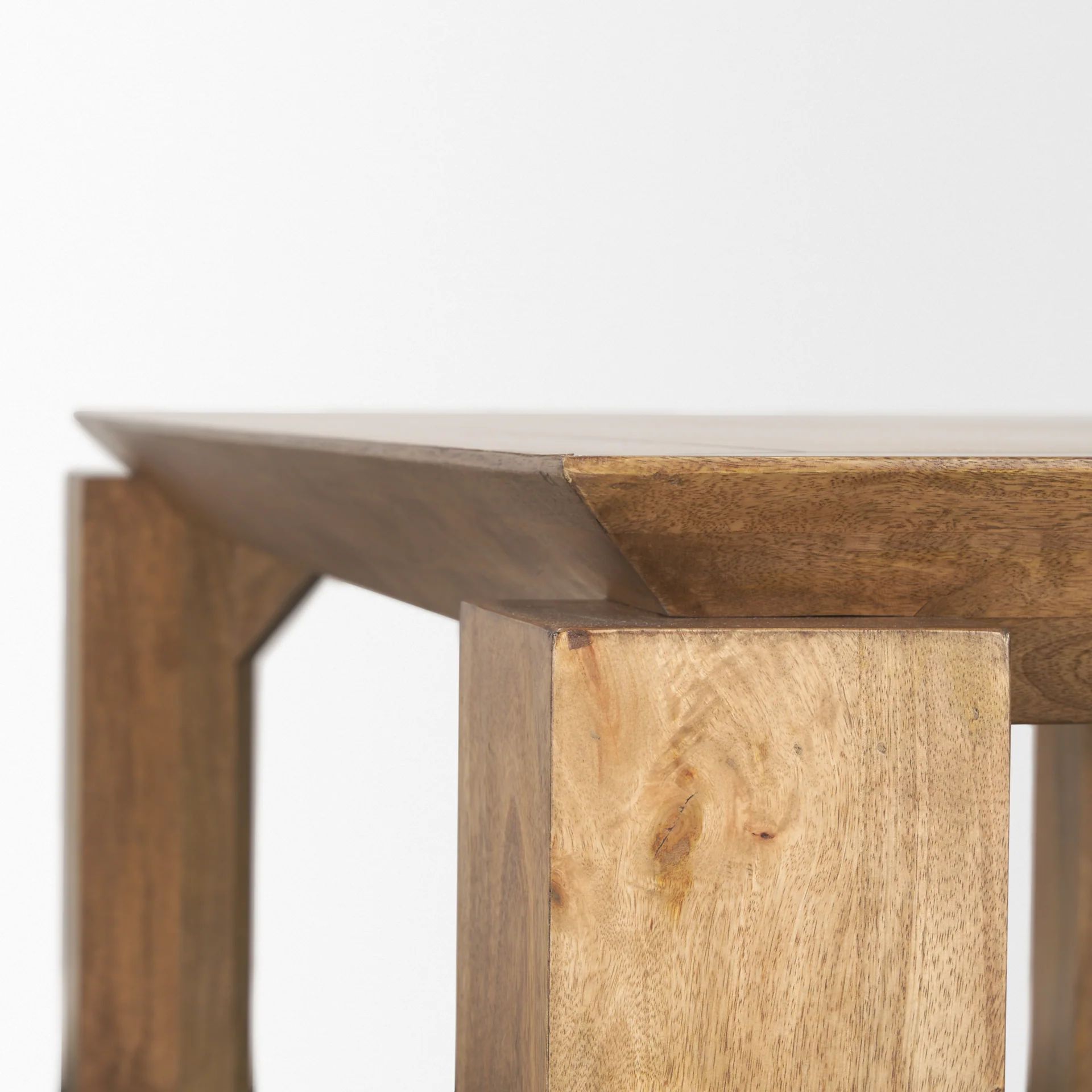 Sapphira Console Table - Image 9