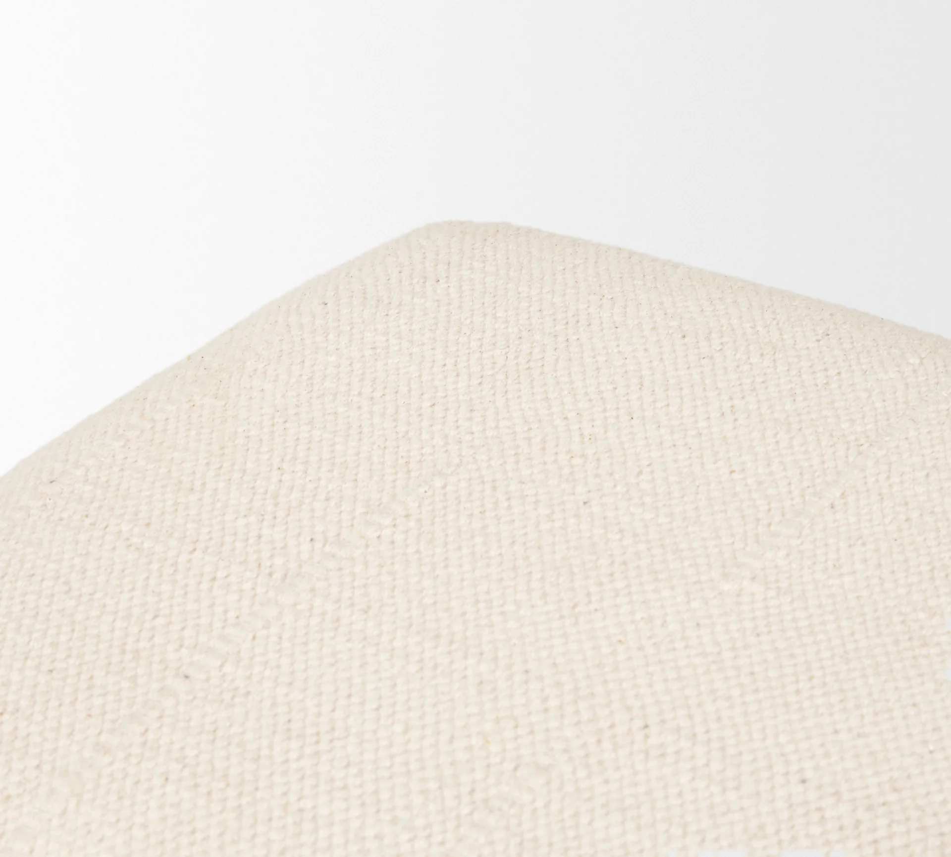 Shae Bench - Image 7