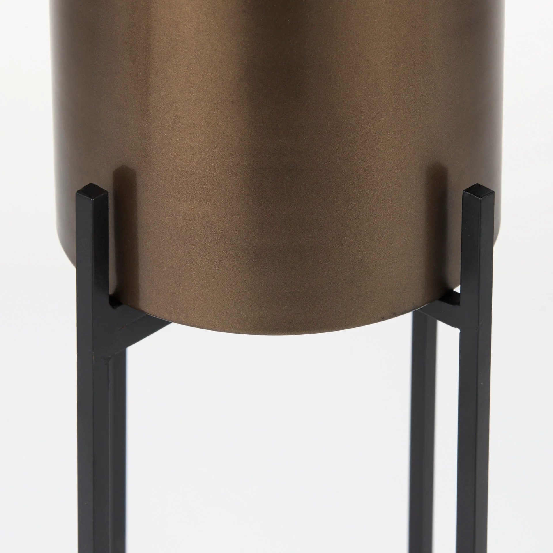 Sowerberry Plant Stand - Image 12