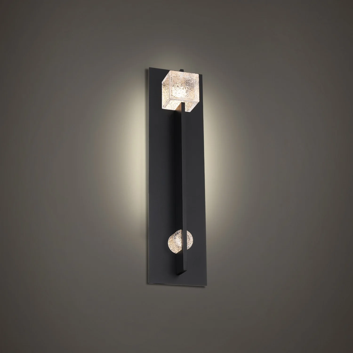 Scepter Outdoor Wall Sconce