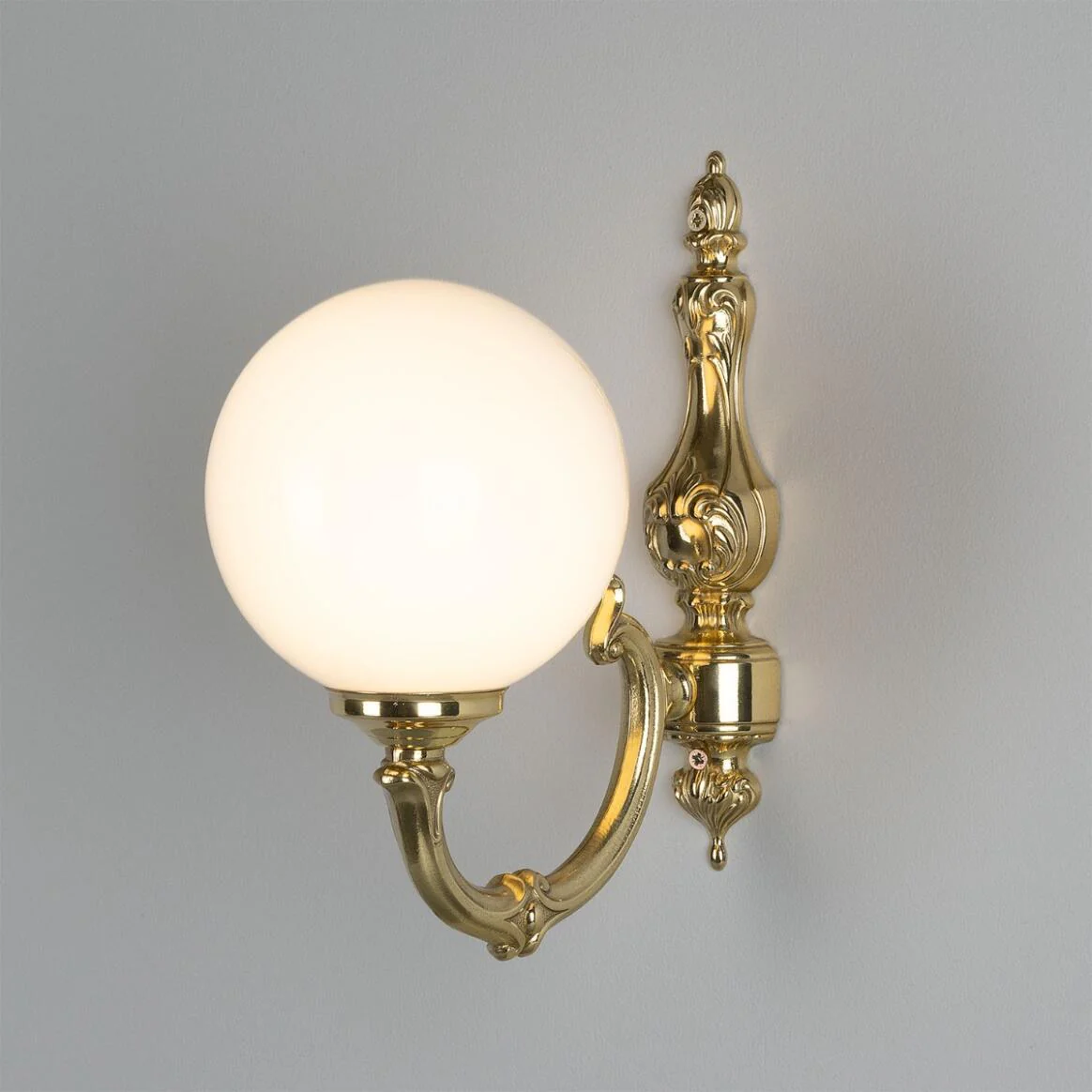 Ben Single Arm Wall Light