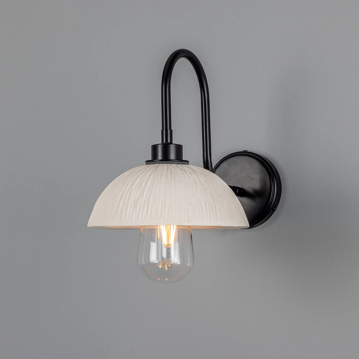 Kauri IP44 Wall Light - Image 4