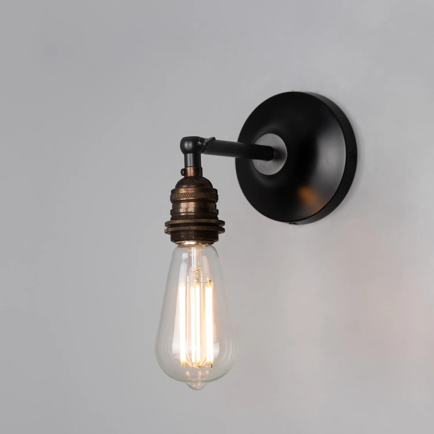 Lome Wall Sconce - Image 4