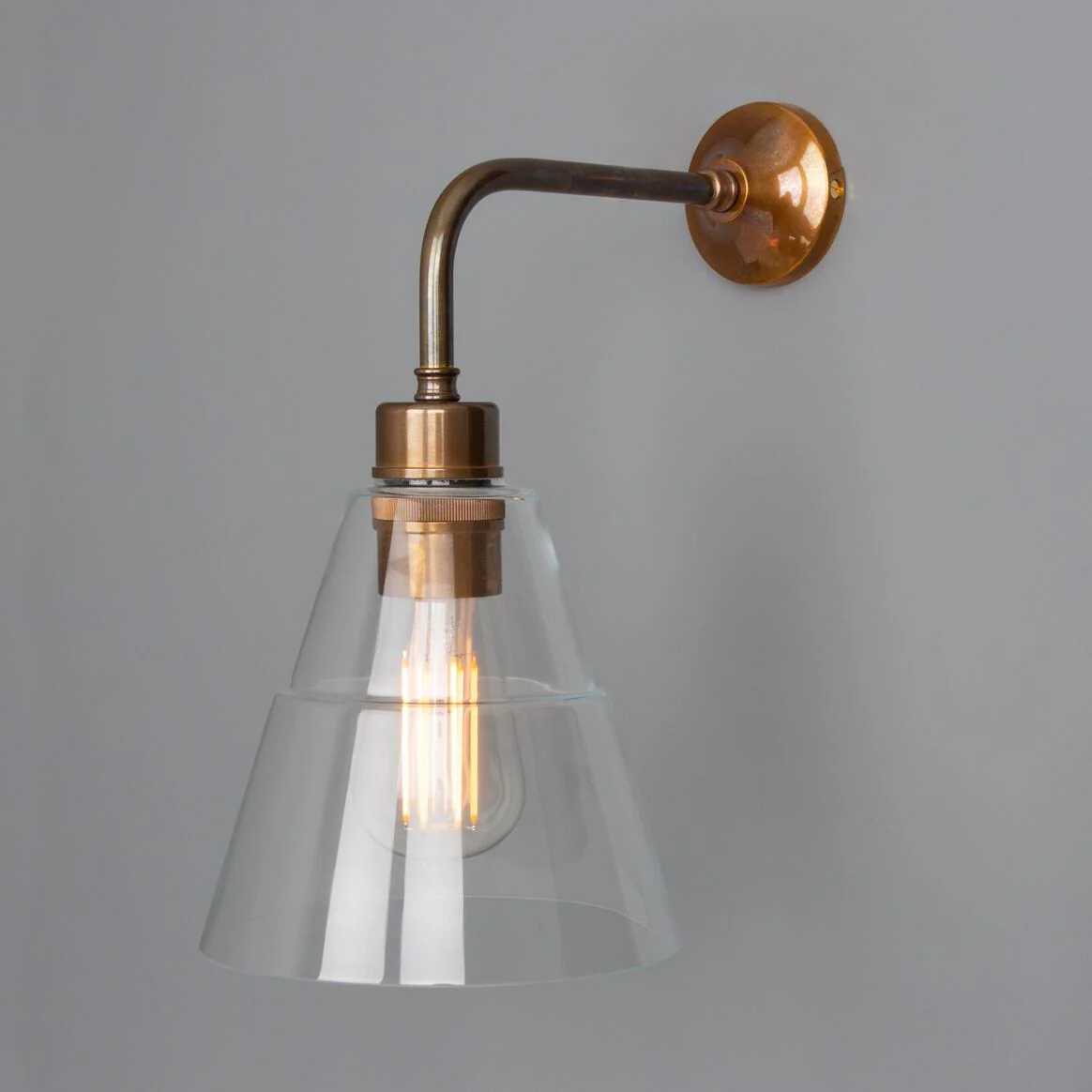 Lyx Wall Light