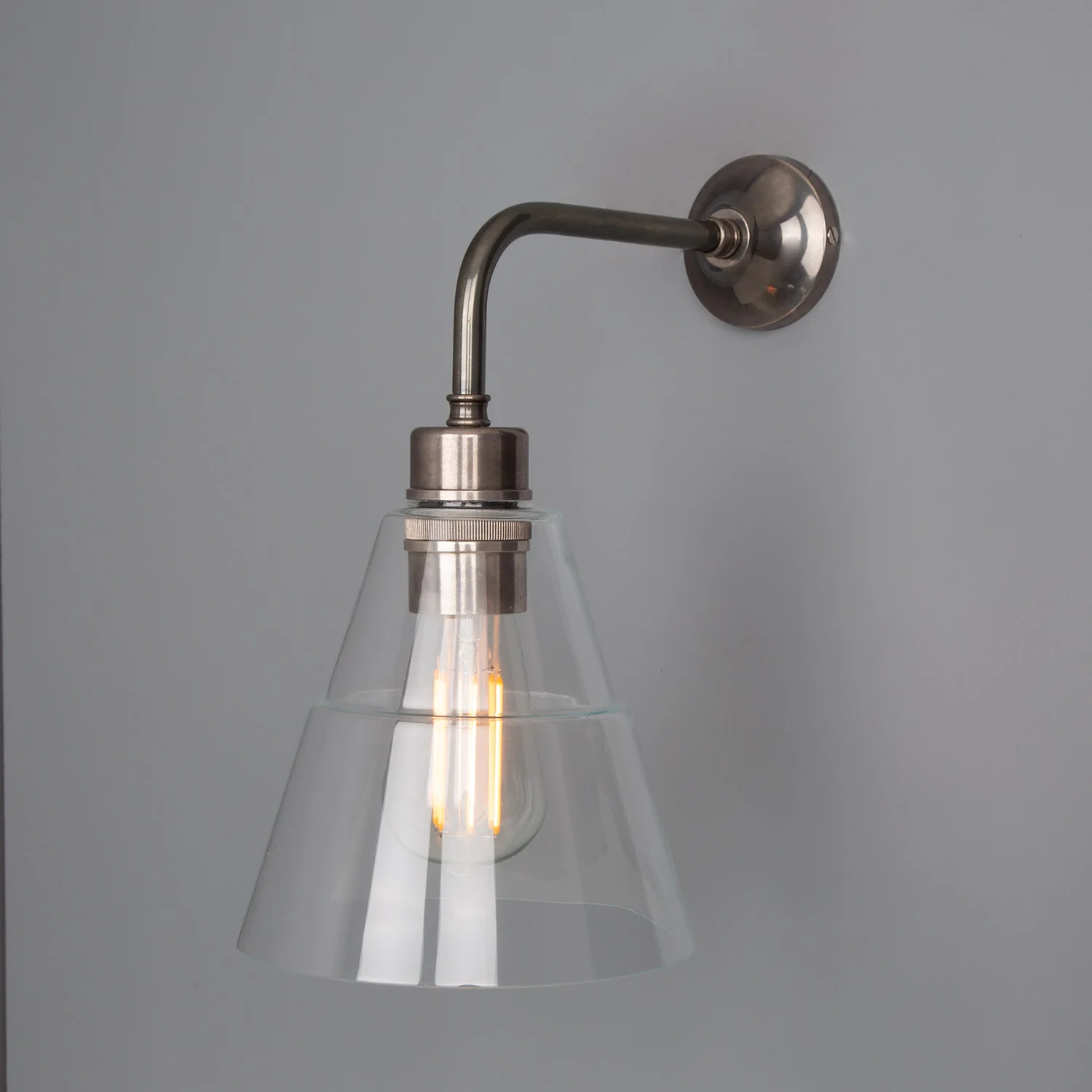 Lyx Wall Light - Image 3