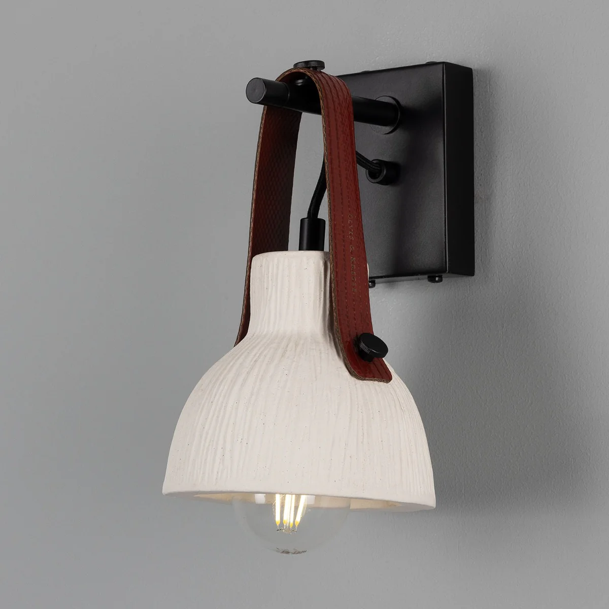 Nagi WL - Matte White Striped - Image 4