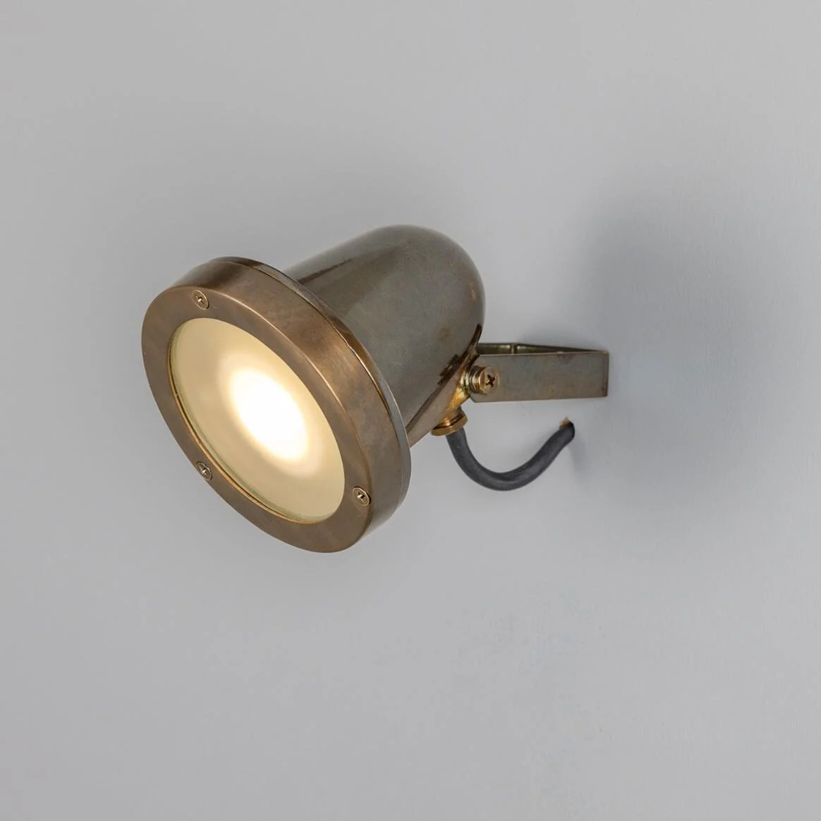 Thames Outdoor Spotlight